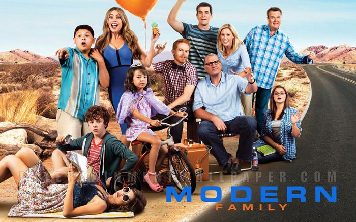 《摩登家庭第一至五季》Modern Family 全集迅雷下载